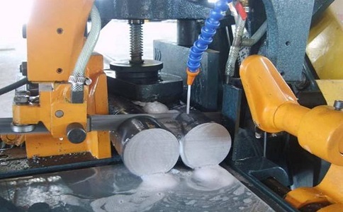 岳塘卧式带锯床的送料方式有哪几种？