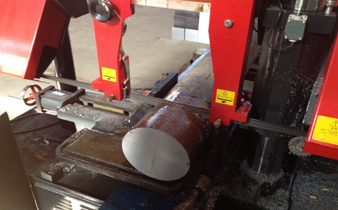 岳塘卧式带锯床加工时出现明显振荡如何排查？